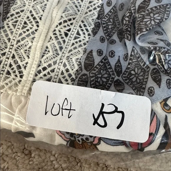 LOFT M white shabby chic V neck lace detail colorful floral lightweight blouse - Picture 13 of 13